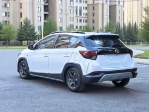 Toyota Yaris L