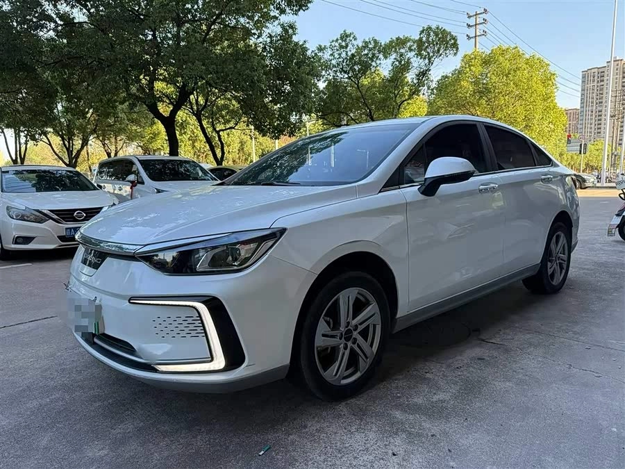 BAIC Beijing EU5