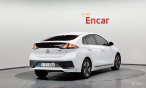 Hyundai Ioniq 